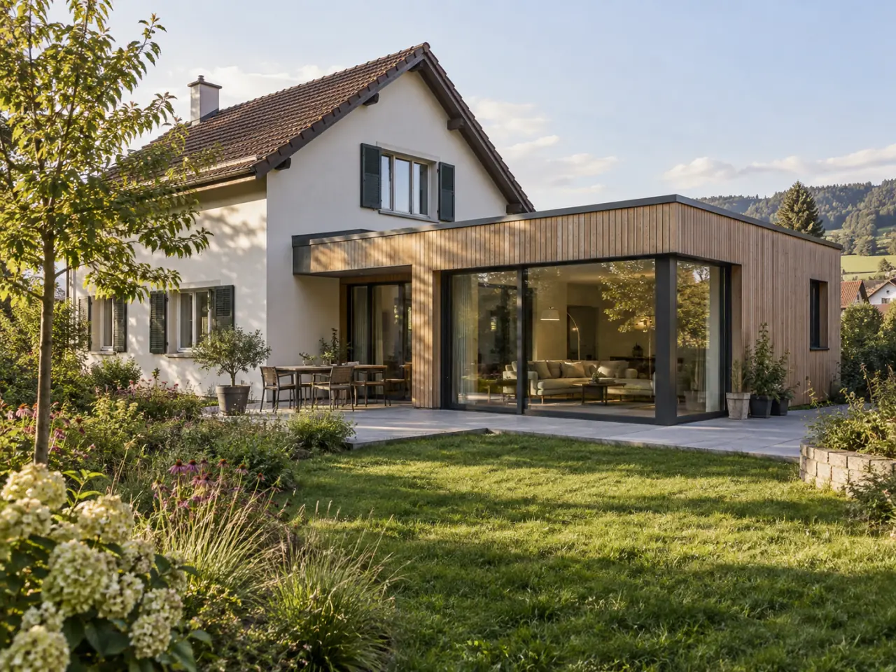 Visualisierte Wohnidee: moderner Holzanbau an einem bestehenden Haus